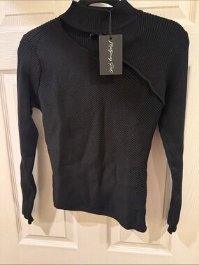 Men's Black Ribbed Asymmetrical Crewneck Sweater by
